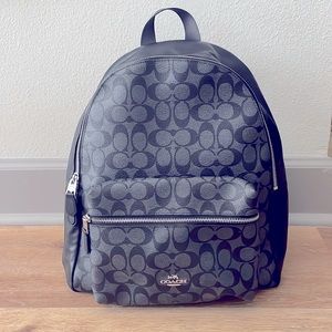 Coach backpack, like new 🎒🖤